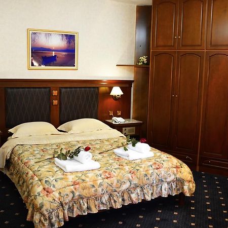 Tsamis Hotel Kastoria Ngoại thất bức ảnh