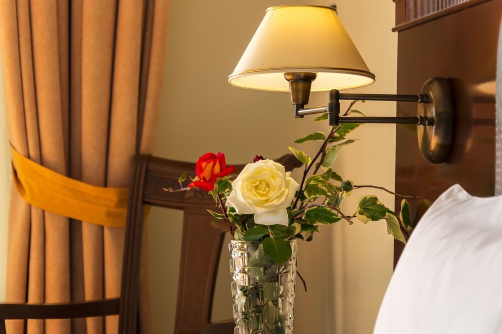 Tsamis Hotel Kastoria Ngoại thất bức ảnh